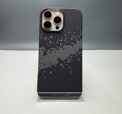 Чехол на AirPods GUESS